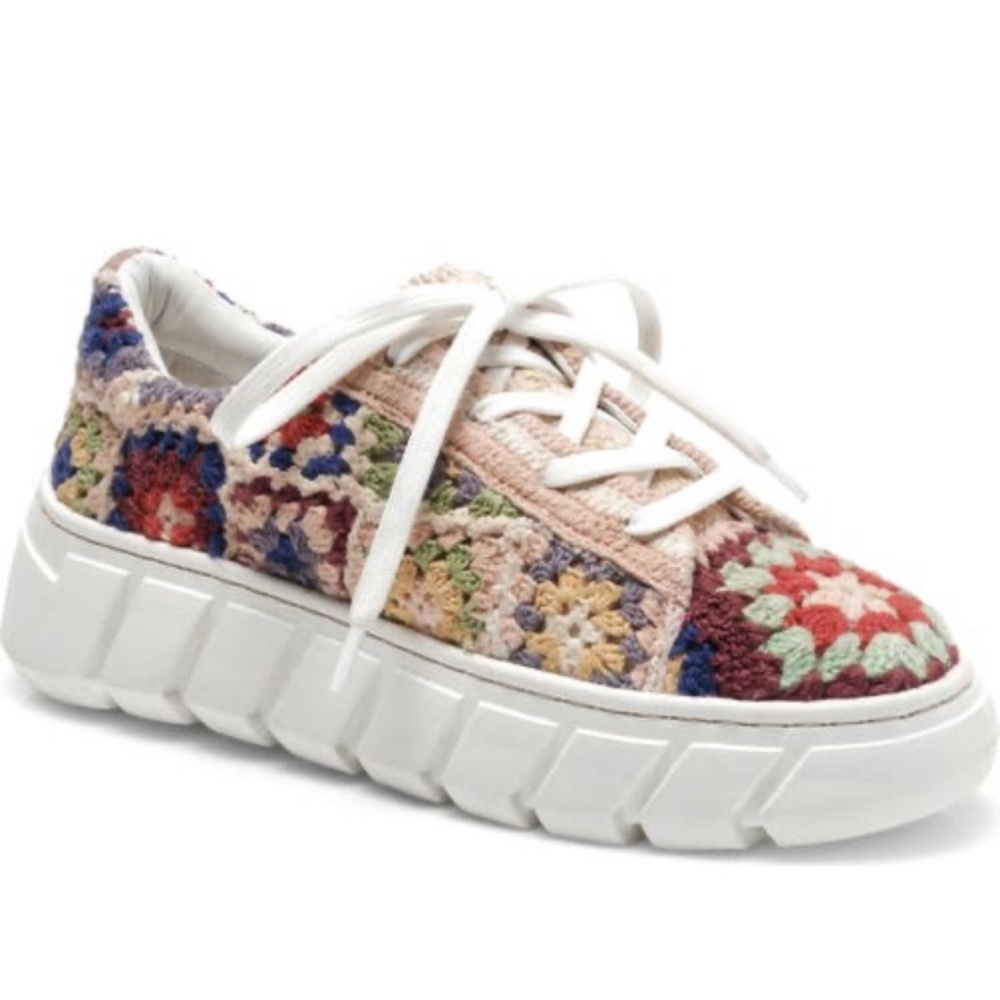 NWB Free People Catch Me if You Can Crochet Platform Sneakers Size 10